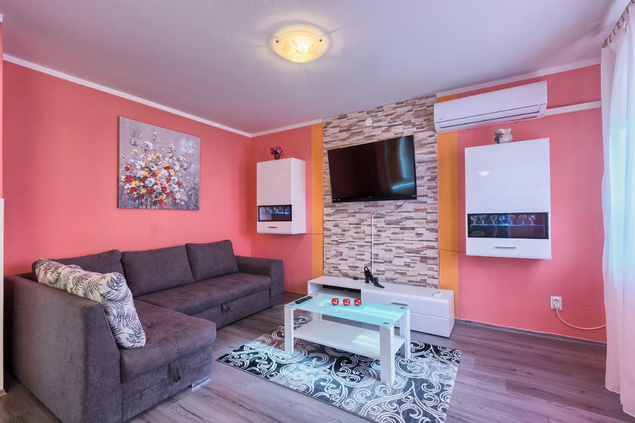 Apartman Modry Pula Exteriér fotografie